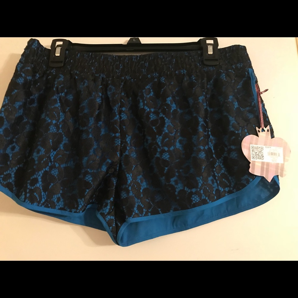 Lace shorts